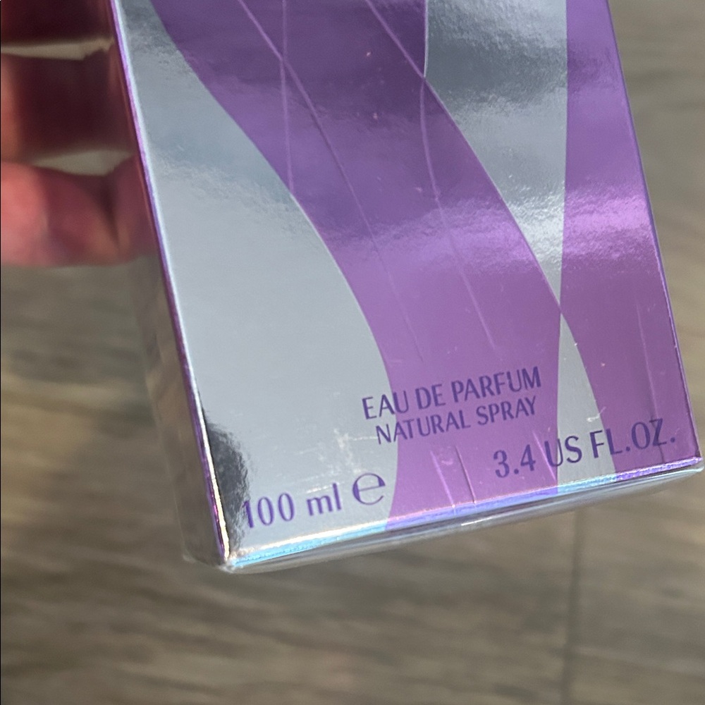 NWT Versace Woman Eau De Parfum Boxed Fragrance 3.4 oz (100 ml)‎ - Picture 4 of 4
